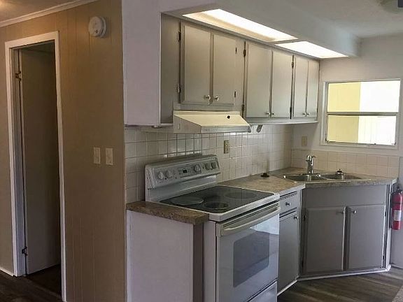 2nd image of 3811 Midway Dr
