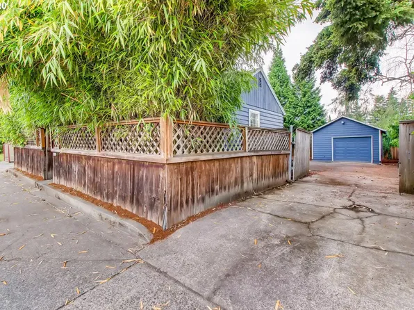 2005 SE Tacoma St, Portland, OR 97202