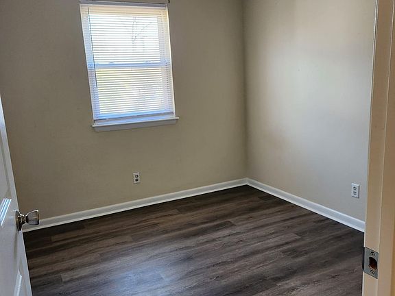 2nd image of 222 Sandpiper Dr APT 4