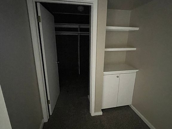 5th image of 4600 N Harvey Pkwy