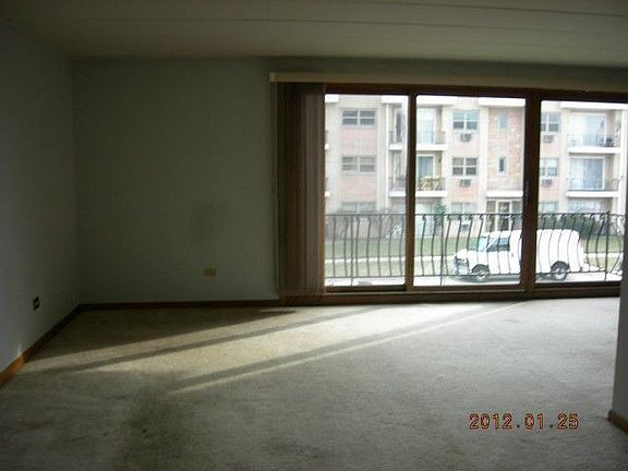 3rd image of 10336 S Keating Ave APT 202
