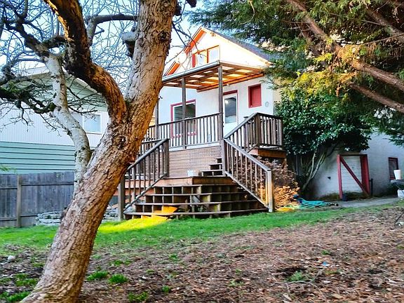 Private Backyard and Deck