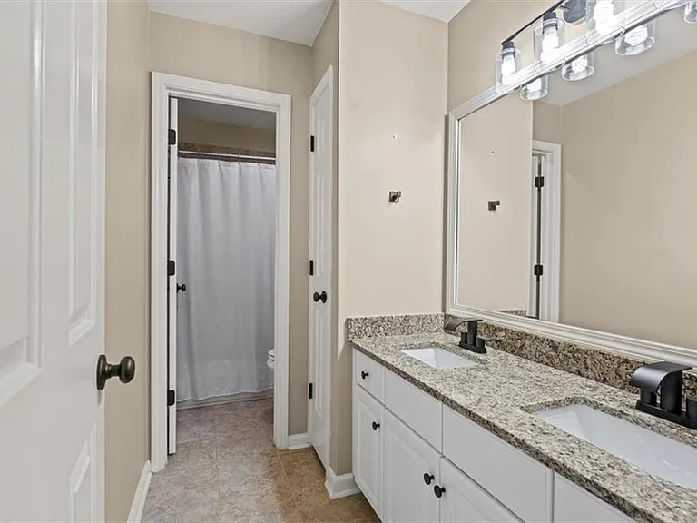3105 Ballet Ct SE — Photo 17