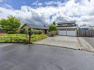 2526 34th St, Springfield, OR 97477