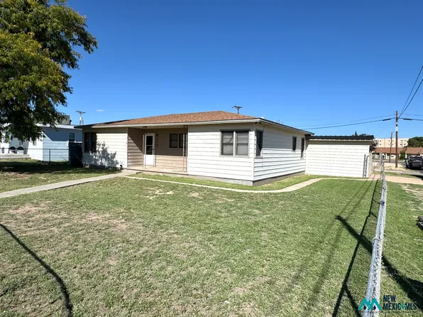 416 W Berry Dr, Hobbs, NM 88240