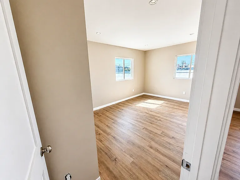 2217 Border Ave #C — Photo 3