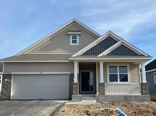 3815 Henna Ave N, Oakdale, MN 55128