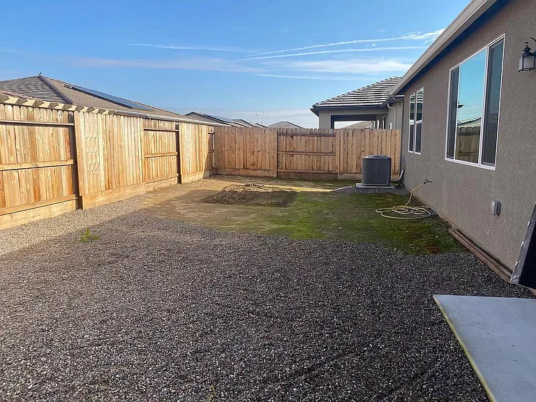 6882 E Braly Ave — Photo 15