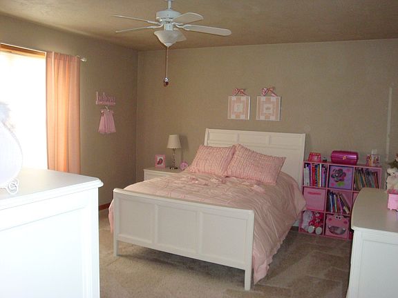 4th image of 1711 Thurke Ave