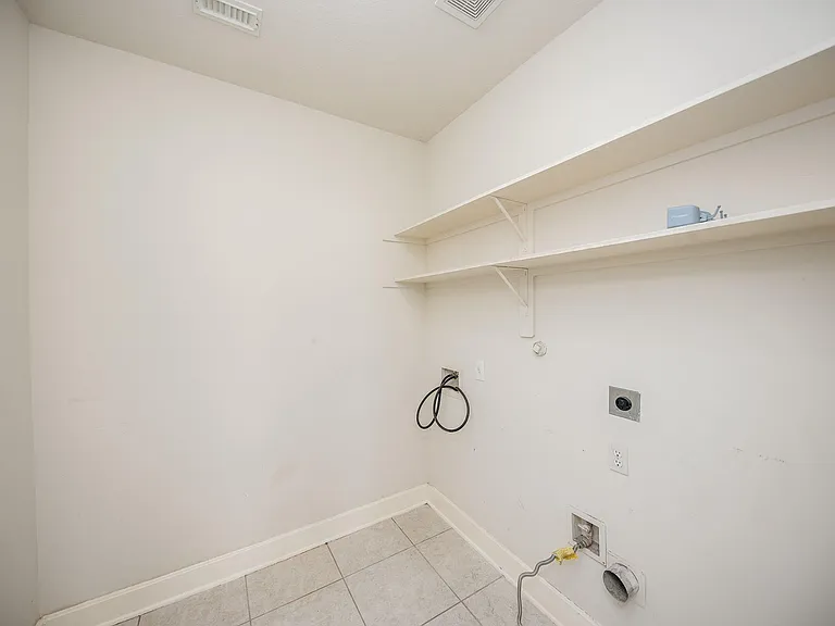 5839 Sonoma Rdg — Photo 30