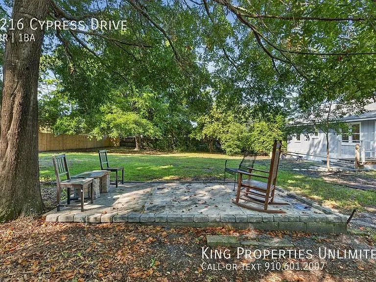 1216 Cypress Dr — Photo 9