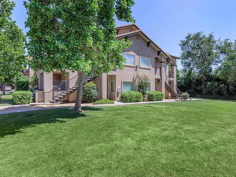 Palo Alto Place — Photo 22