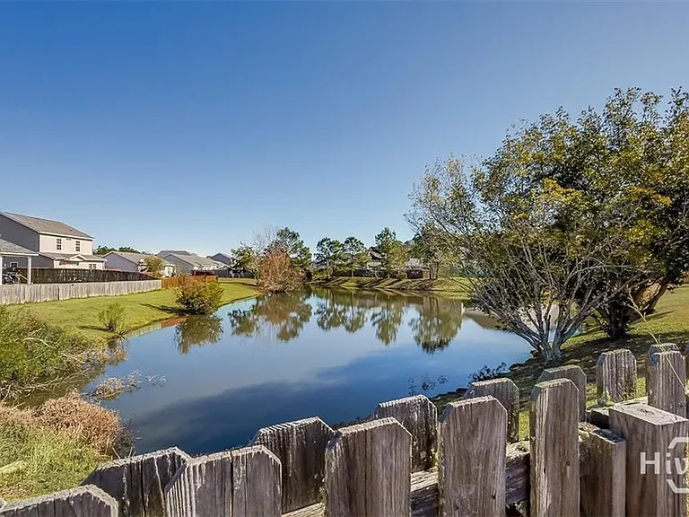 105 Archwood Dr — Photo 36