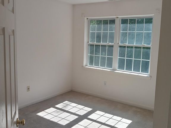 Example of a unit in this complex