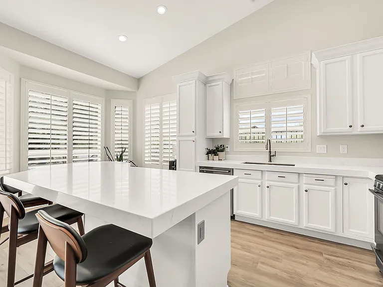 7259 E Tyndall St — Photo 17
