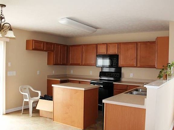 Kitchen with Island