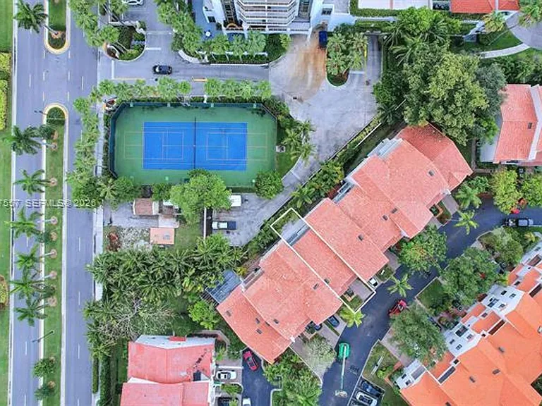 21391 Marina Cove Cir #Townhouse 14-K — Photo 8