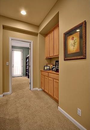 2nd image of 946 Foxworthy Ave