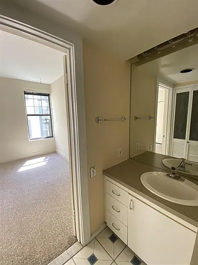 1842 California St NW #10B — Photo 14