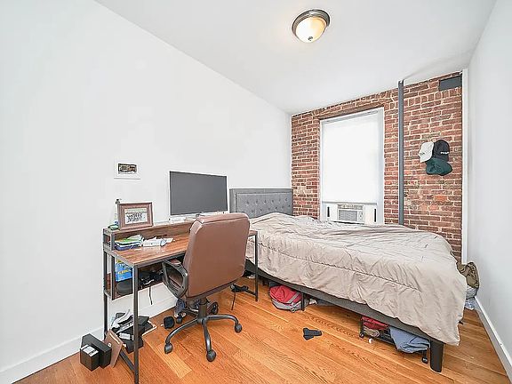 4th image of 259 E Broadway APT 3C