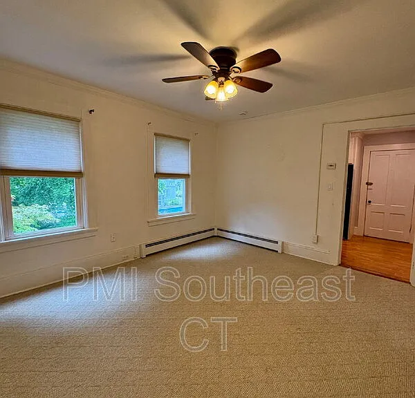 50 Meridian St #2B — Photo 4