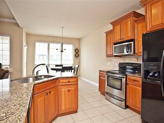 4th image of 204 W Hayden Blvd