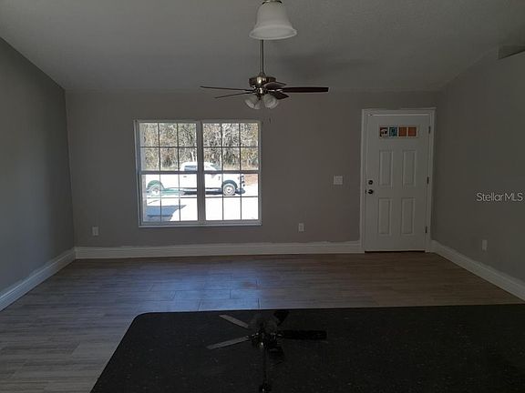 5th image of 2310 W Pinegrove Dr