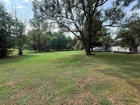 5th image of 1627 S Meridian Rd