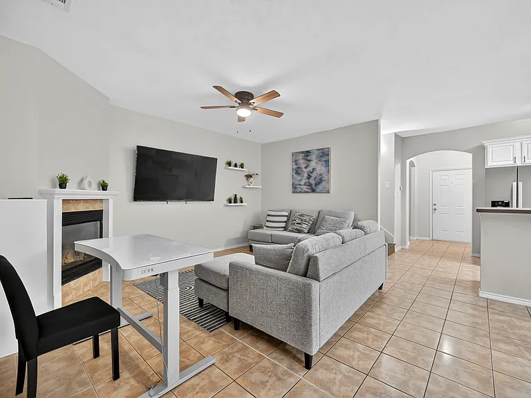 154 Castleridge Dr #B — Photo 19