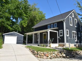W59N445 Hilgen Ave, Cedarburg, WI 53012