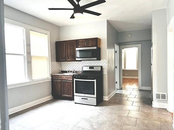 4th image of 2213 N Lorel Ave #2