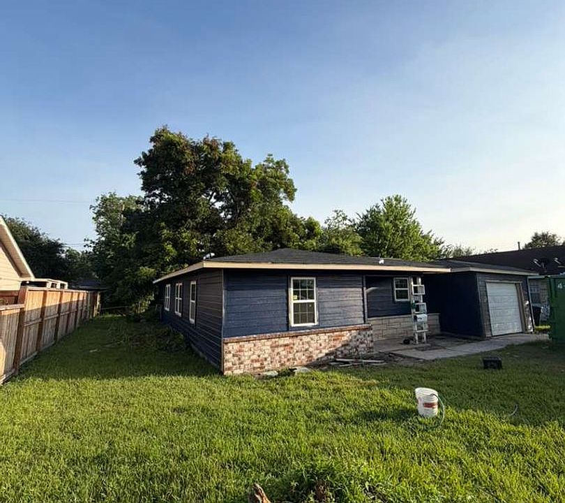 1st image of 5938 Doulton Dr