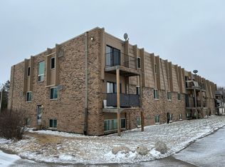 825 4th St NE APT 205, Staples, MN 56479