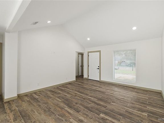 2nd image of 3501 Yucca Ave