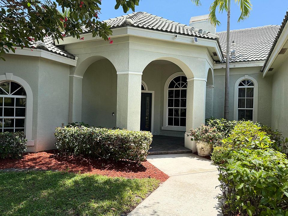 1st image of 4841 Glenn Pine Lane