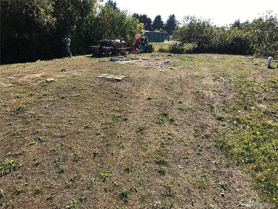 1st image of 139 N Port Loop NW
