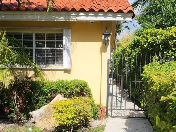 6265 SW 31st St #B, Miami, FL 33155