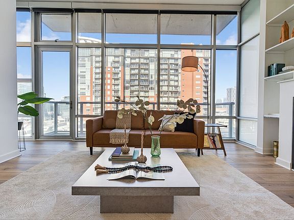 5th image of 700 12th Ave S Unit 804