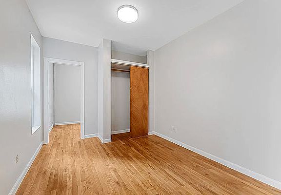 4th image of 424 E 116th St #23