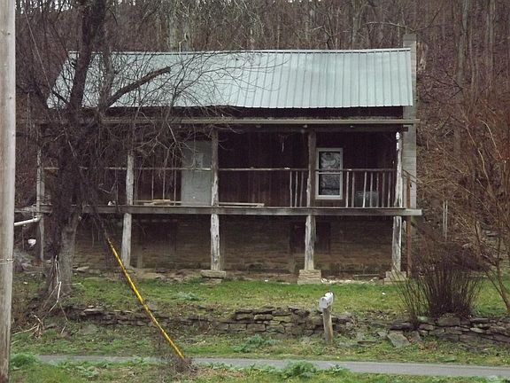 3rd image of 77 Marshall Ln