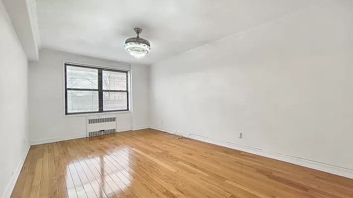 1st image of 25-15 Union St #1E1FL