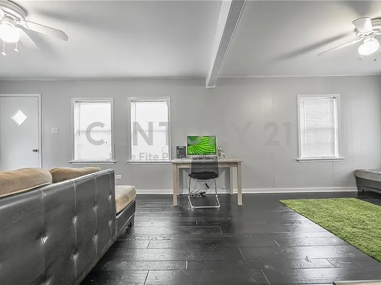 206 Renfro St — Photo 7