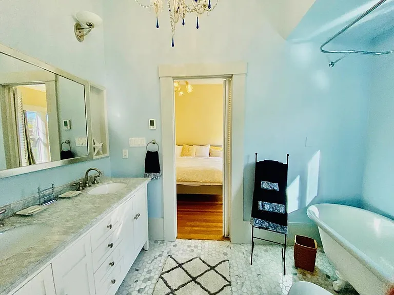 15 G St #1 — Photo 21