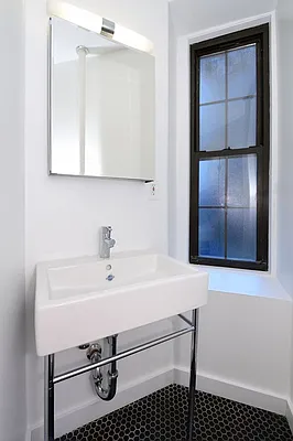 Rented by Aether Property Group | media 22