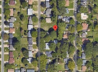 2511 S 49th St, Omaha, NE 68106