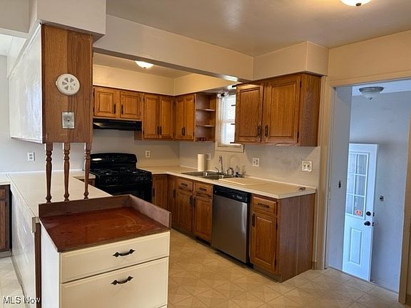 5th image of 30559 Kerry Ln