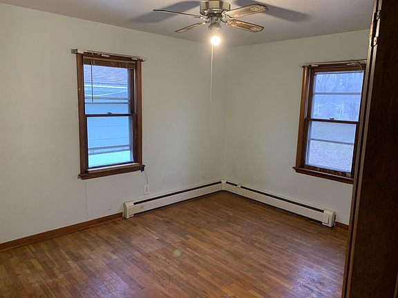 5th image of 110 N Bruce St