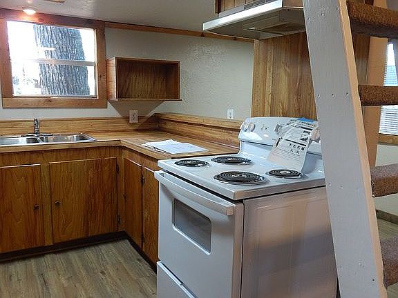 2nd image of 236 County Road 4800