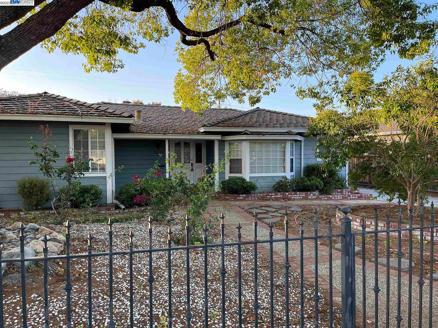 1589 Camino Monde photo 1