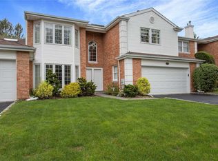 40 Hamlet Dr, Commack, NY 11725